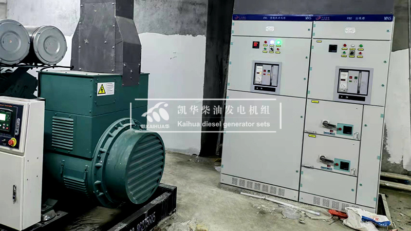 一臺1000kw康明斯發(fā)電機(jī)組今日調(diào)試交付
