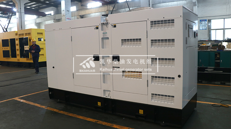 一臺(tái)120千瓦靜音柴油發(fā)電機(jī)組今日成功出廠