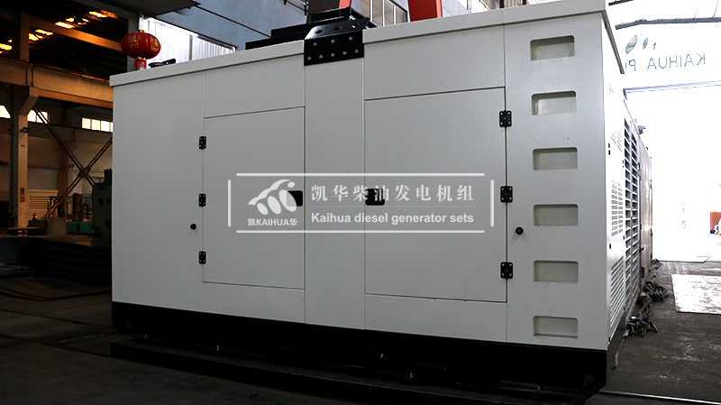 四臺320kw靜音柴油發(fā)電機(jī)組成功出廠