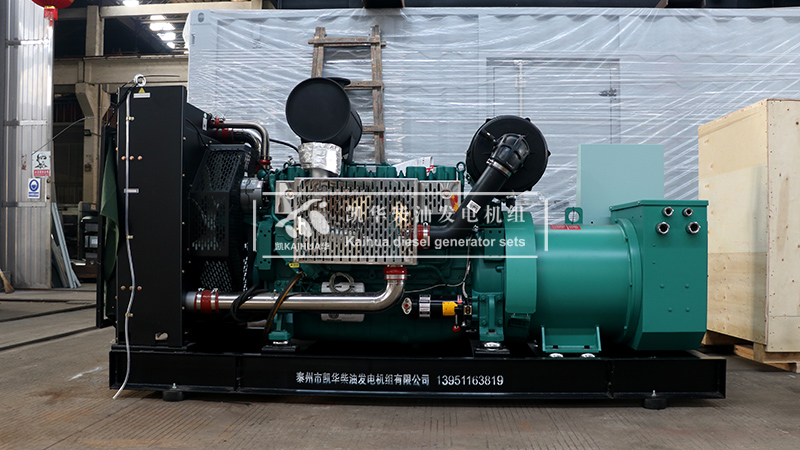 一臺200kw船用柴油發(fā)電機(jī)組成功出廠