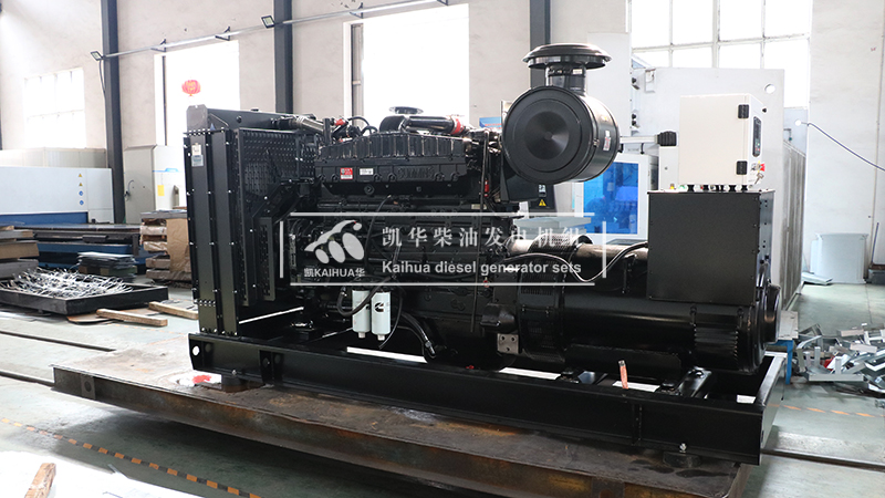 廣州工業(yè)一臺250kw康明斯柴油發(fā)電機組成功出廠