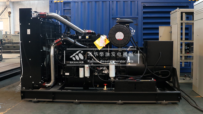 一臺400kw康明斯柴油發(fā)電機組成功出廠