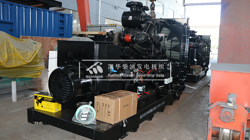 浙江醫(yī)院一臺(tái)720kw康明斯柴油發(fā)電機(jī)組成功出廠(chǎng)