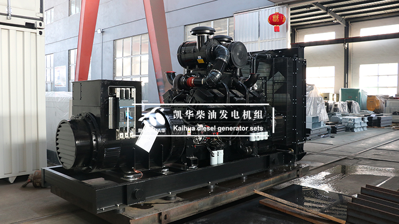 老客戶訂購的600KW康明斯柴油發(fā)電機組新鮮出爐